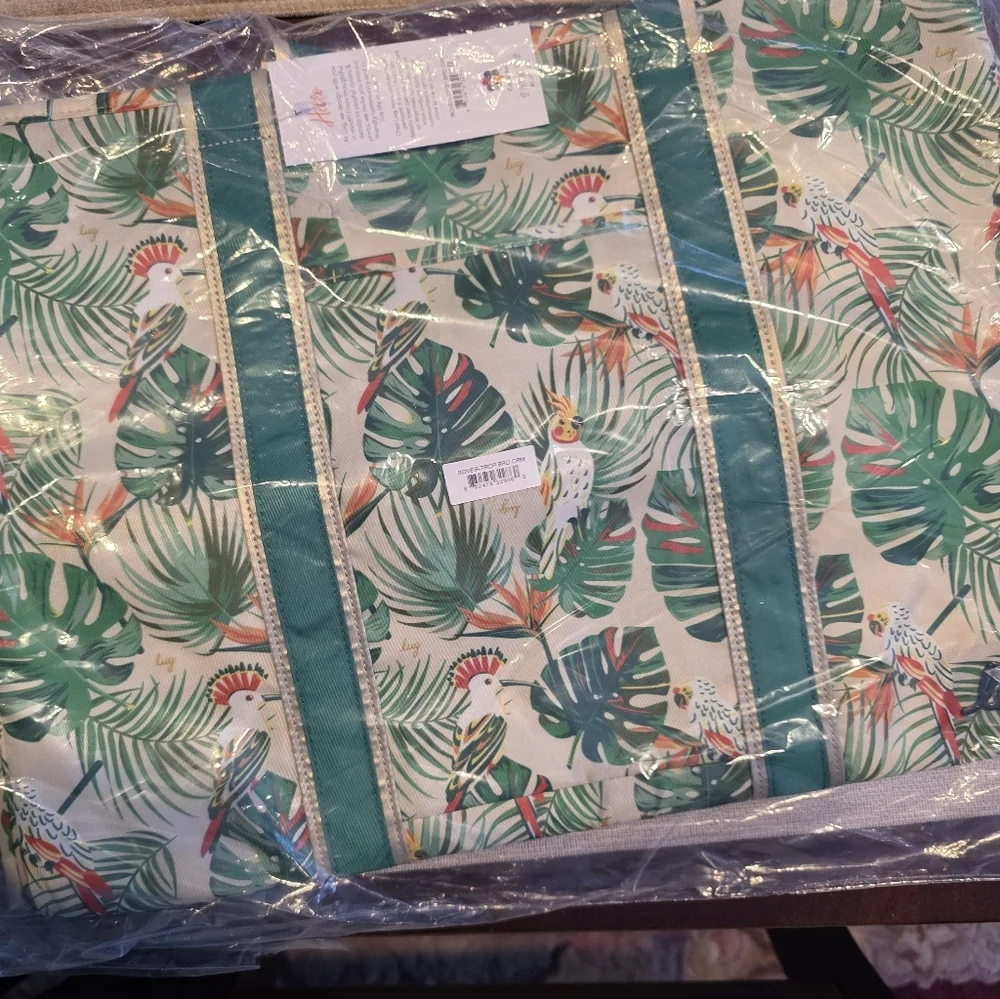 NWT- LUG- ROVER XL- TROPICAL BIRDS CREAM - Picture 5 of 5